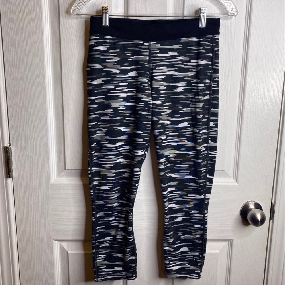 Nike capris